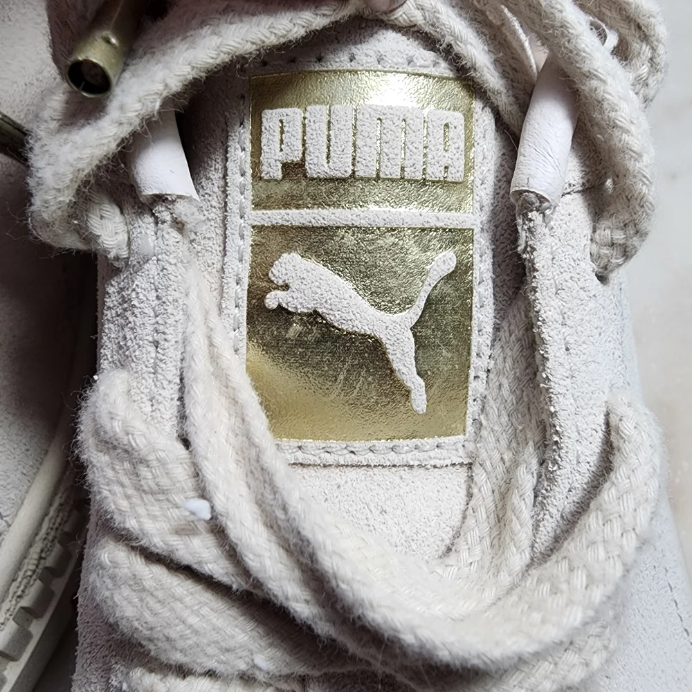 Puma Women's Shoes Size 8.5 Utility Suede 'Pastel Parchment 370981-02